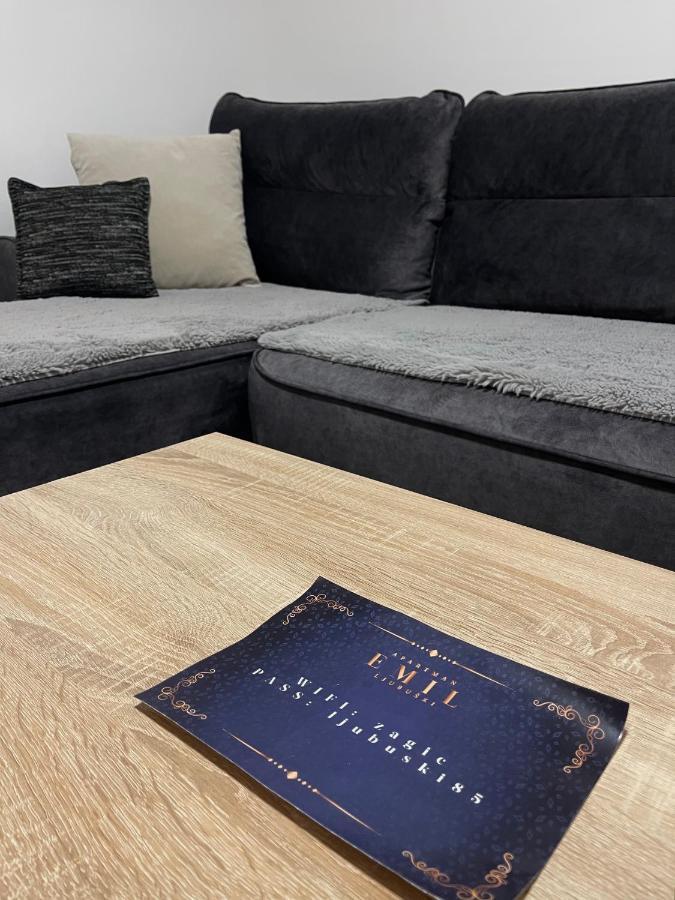 Apartman Emil يوبوسكي المظهر الخارجي الصورة