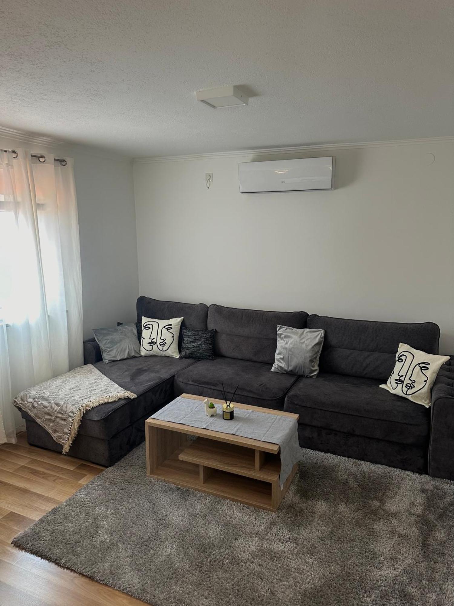 Apartman Emil يوبوسكي المظهر الخارجي الصورة